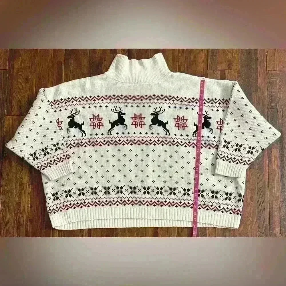TORRID Knit Turtleneck Christmas Pullover Cropped Sweater in Cream/Black/Red